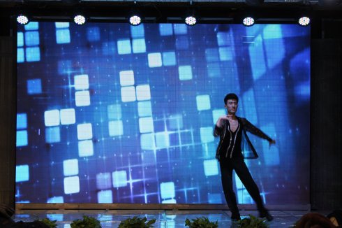 亚洲AV日韩AV石榴