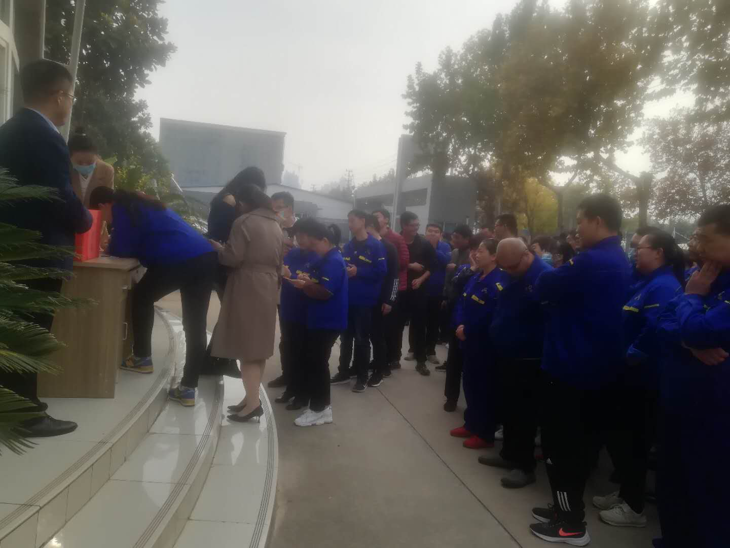 亚洲AV日韩AV石榴