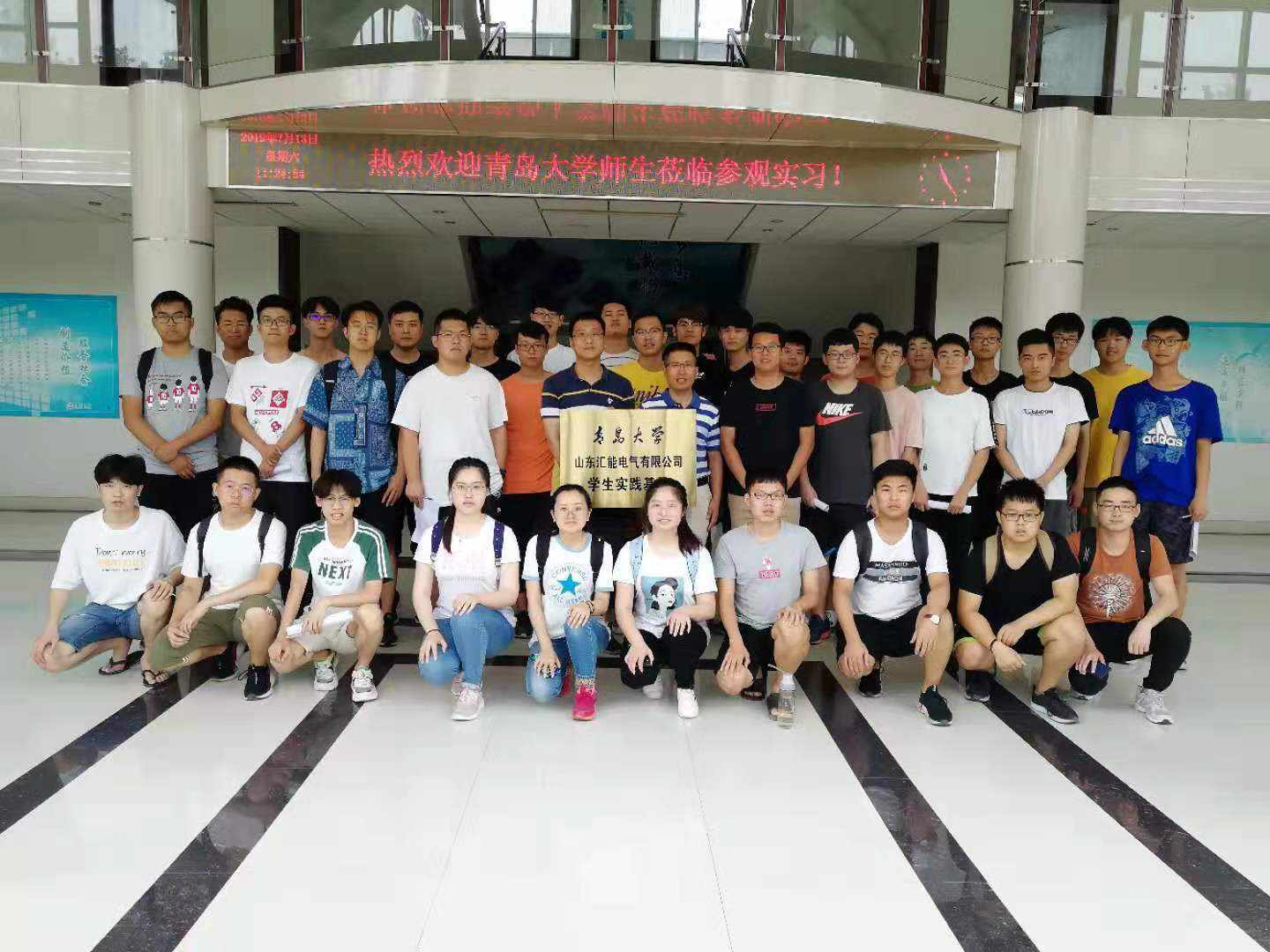 亚洲AV日韩AV石榴